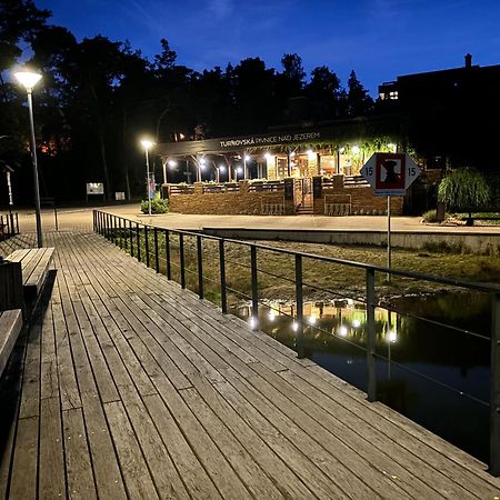 Jezerni Apartman S Terasou A Saunou V Lakepark Residence Doksy  Extérieur photo