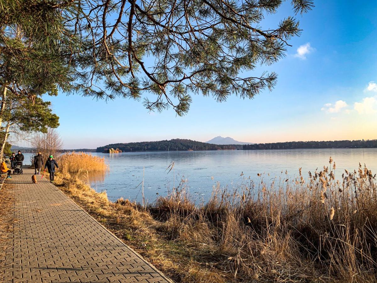 Jezerni Apartman S Terasou A Saunou V Lakepark Residence Doksy  Extérieur photo